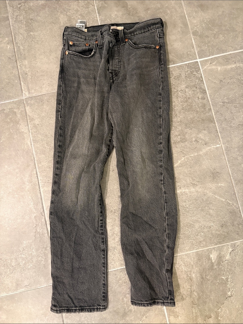 Levi's Women's Faded Black Straight-Leg Jeans